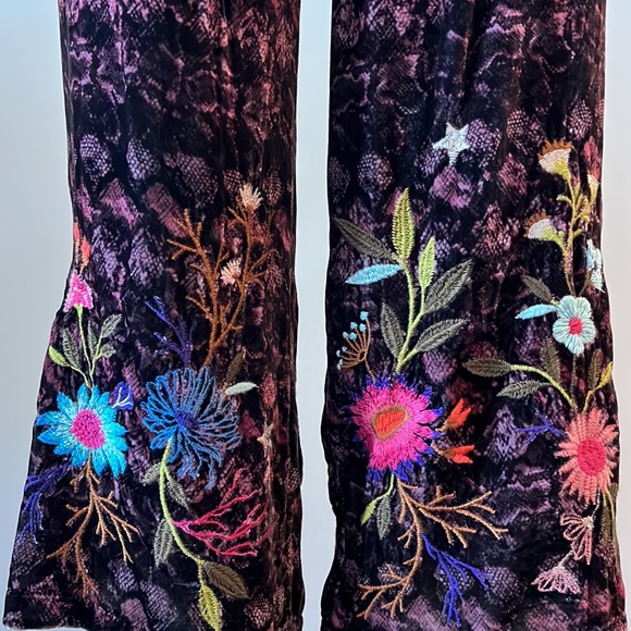 Johnny Was Los Angeles Ulla Floral Embroidered Velvet Pants Black Small - Picture 5 of 9